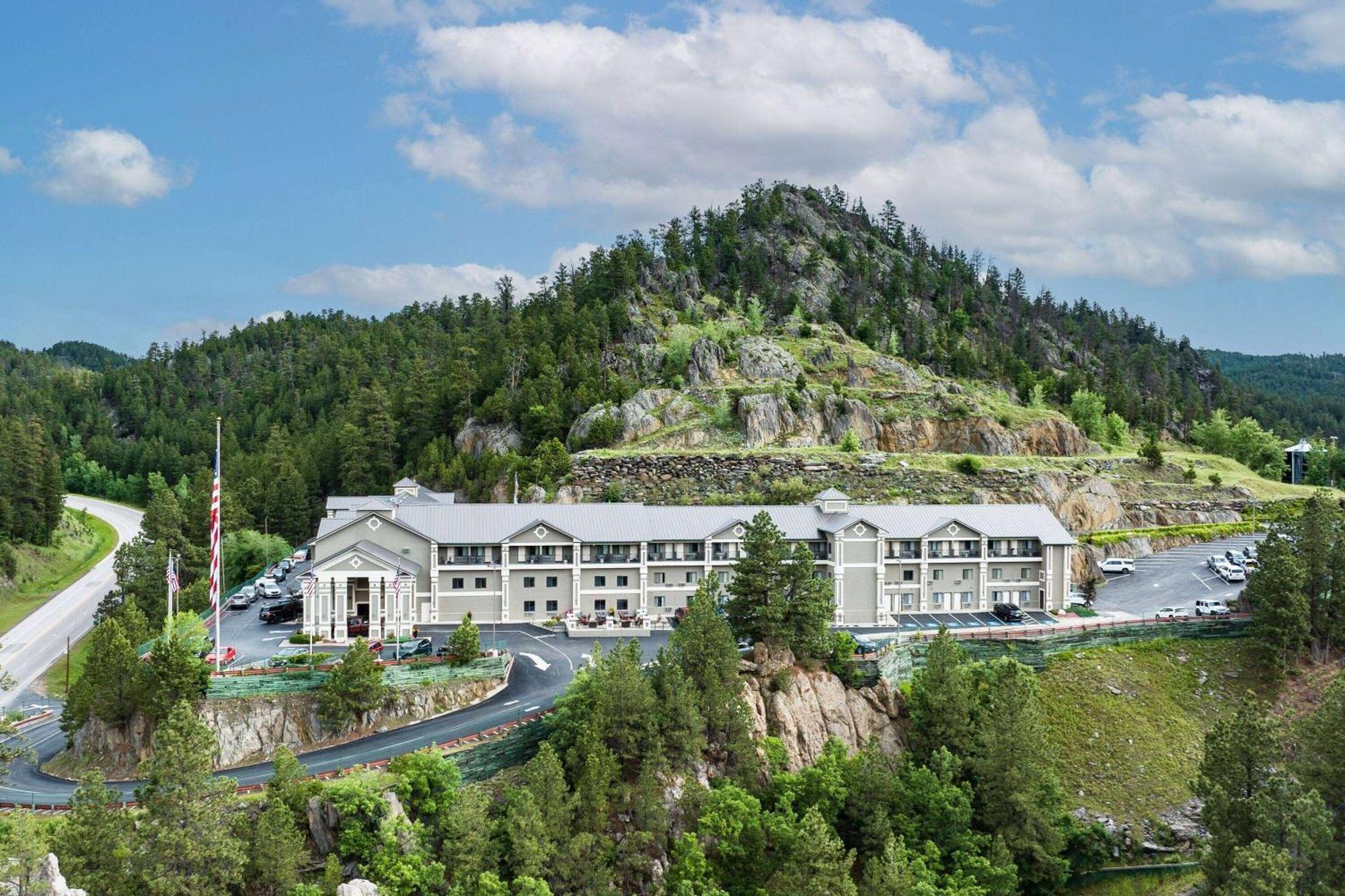 Baymont By Wyndham Keystone Near Mt. Rushmore Bagian luar foto